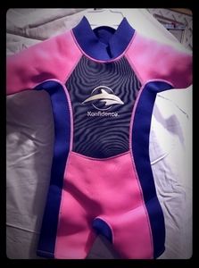 Kids wet suit Sz.5-6yrs old